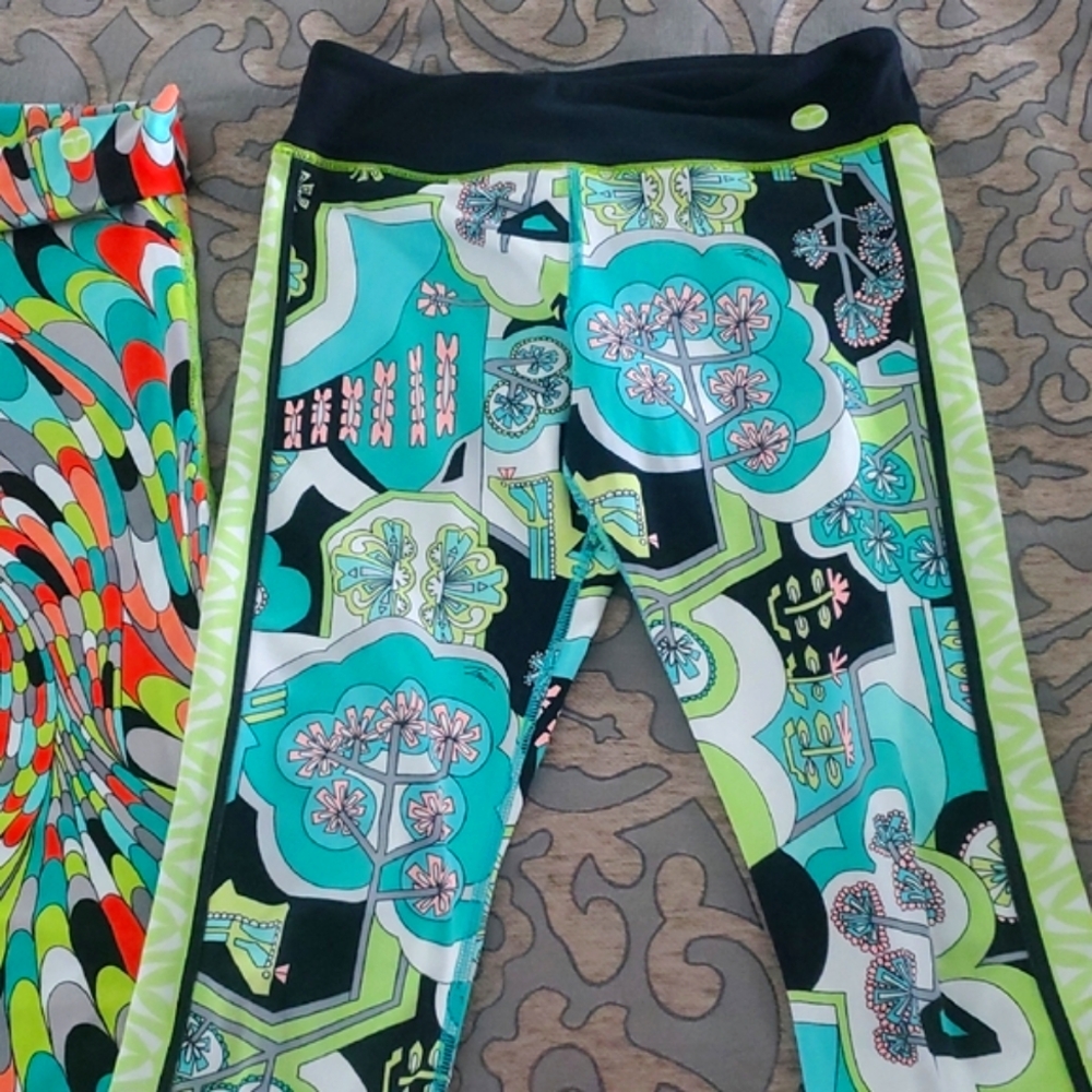 Trina Turk Turquoise Coral Black Abstract Leggings. 2 Prs - Picture 3 of 5
